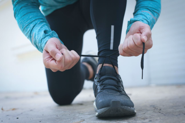 long-distance-running-marathon-training-injury-prevention-recovery-tips
