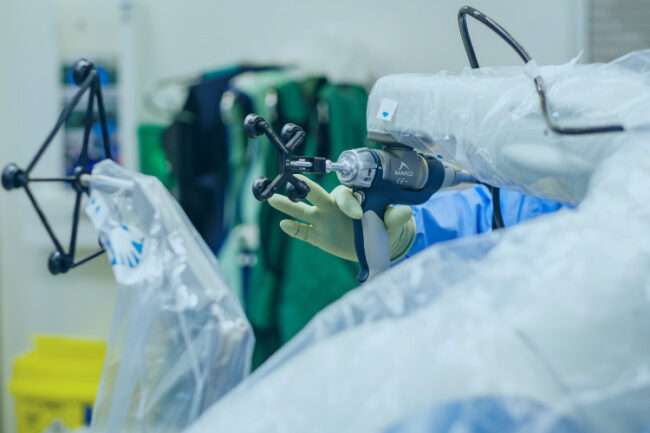 Mako robotic arm technology in Carrothers Orthopaedics practice Cambridge